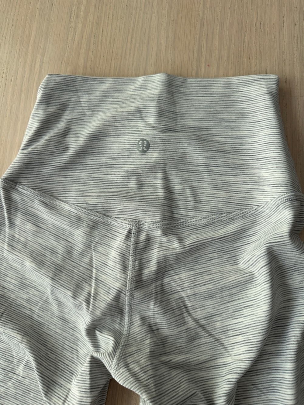 Lululemon HR Align Leggings sz 2 - Picture 2 of 4